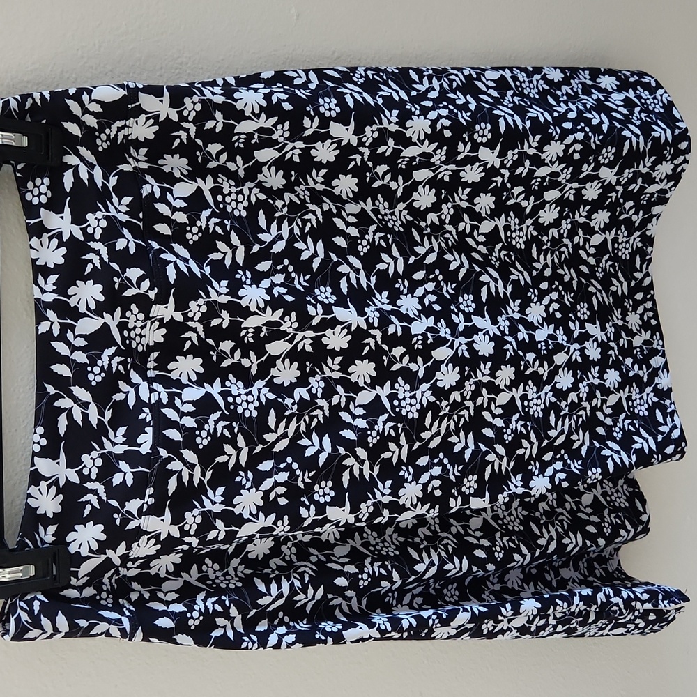 Floral Black and White Women's Swim Skirt - Picture 3 of 5